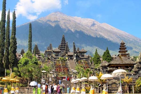 Besakih Temple, Besakih Temple & Mother Temple of Bali, The Biggest Hindu Temple In Bali, Bali Cycling Tours eBikes Bali, Ubud eBikes from https://www.balibreezetours.com , Bali Bike Tours, Bali Cycling Tours, Ubud Bike Tours, eBikes Bali, Ubud Cycling Tours, Kintamani Downhill Mountain Biking Tours, Beautiful Scenery, Bali Attraction, Bali Breeze Tours