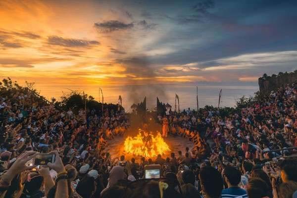 Kecak & Fire Dance, Traditional Balinese Dance, Bali Uluwatu Temple, Kecak & Fire Dance Show At Uluwatu Temple, Kecak And Fire Dance, Half Day Bali Beach Tour, Uluwatu Temple Sunset & Kecak Fire Dance, The Amazing Sunset at Uluwatu Temple, Holiday In Bali, Uluwatu Temple & Rock Cliff Temple, Uluwatu Temple Sunset and Kecak Fire Dance Tour from https://www.balibreezetours.com , Bali Shopping Tours, Activity, More Fun, Amazing Adventures in Bali, Promo Packages Tours, Book Now, 100% Owned and Proudly Operated, Local Balinese People, Bali Breeze Tours