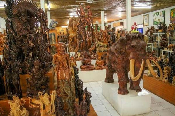 Mas Village, Ubud Wood Carving - Mas Village Bali, The Center of Wood Carving in Ubud Bali, Ubud Wood Carving Art, Bali's Artistic Oasis - Wood Carving Centre, The Wood Carving Art Village Of Bali, Mas Village Bali from https://www.balibreezetours.com , Activity, More Fun, Amazing Adventures in Bali, Promo Packages Tours, Book Now, 100% Owned and Proudly Operated, Local Balinese People, Bali Breeze Tours